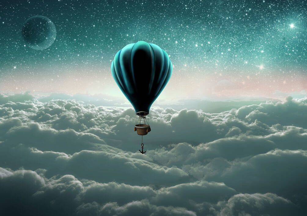 Фотообои Воздушный шар в изумрудном небе
